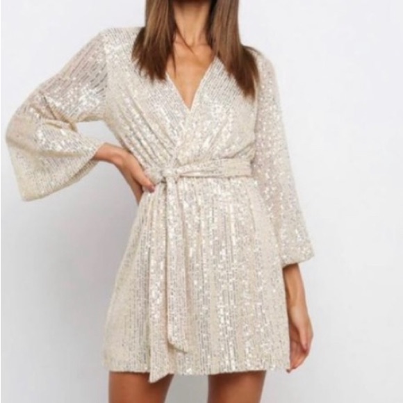Petal + Pup Glitz Sequin Robe Dress In Champagne